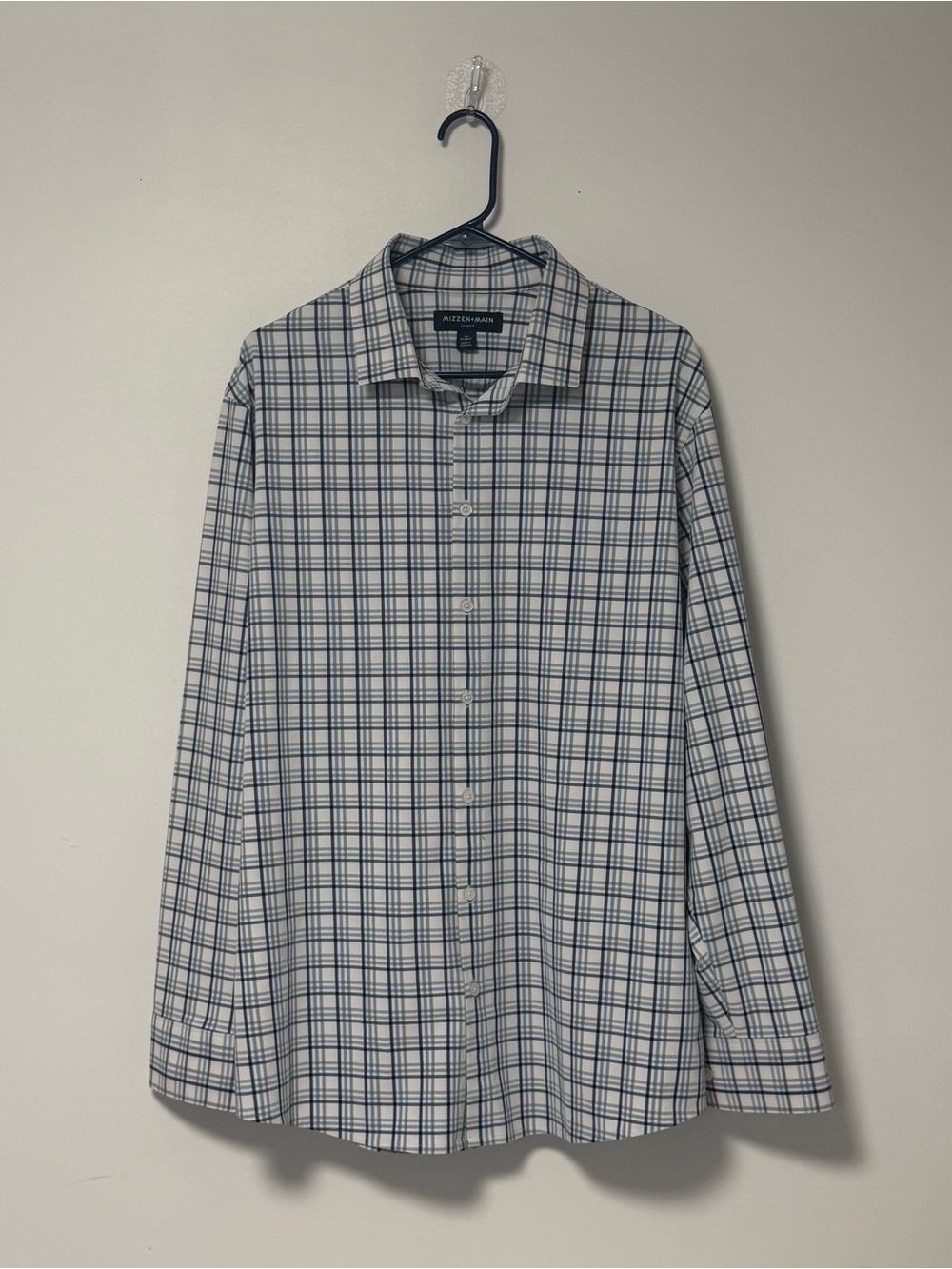 Mizzen+Main Leeward Men's XL Classic Plaid Performance Button Up Shirt
